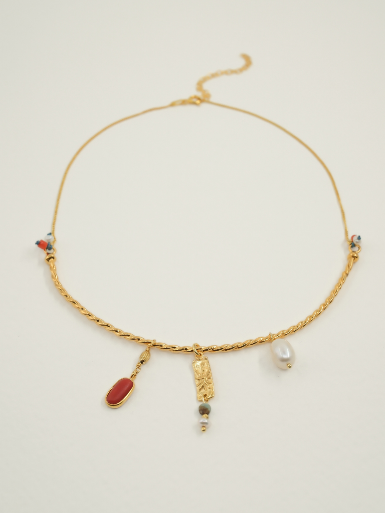 Solaria Burgu Choker